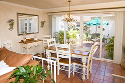 Santa Cruz Vacation Rentals: Dining